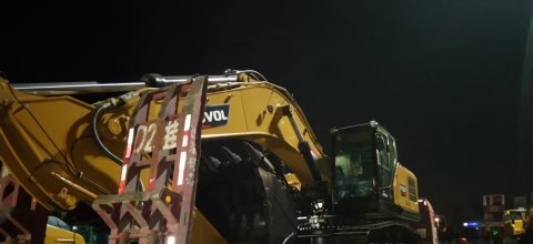 智慧物流賦能長三角港口群：青島淳遠國際物流的重型設備運輸創(chuàng)新實踐_島物流公司電話_青島貨代公司排名_青島出口報關(guān)聯(lián)系方式