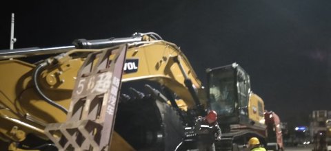 智能江海聯(lián)運賦能跨境工程機械運輸新生態(tài)——青島淳遠國際物流的創(chuàng)新實踐_青島進口清關(guān)聯(lián)系方式_青島報關(guān)代理哪家好_青島清關(guān)代理電話