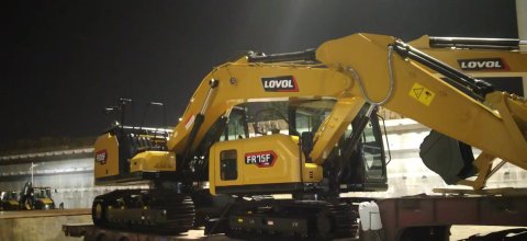 青島淳遠(yuǎn)國(guó)際物流：專業(yè)跨境大件運(yùn)輸與機(jī)械設(shè)備物流解決方案_青島海運(yùn)訂艙公司排名_青島海運(yùn)代理公司排名_青島報(bào)關(guān)公司排名