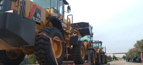 青島淳遠國際物流——專業護航大型設備全球運輸_青島港到喀拉蘇口岸推土機運輸_青島港到喀拉蘇口岸平地機運輸