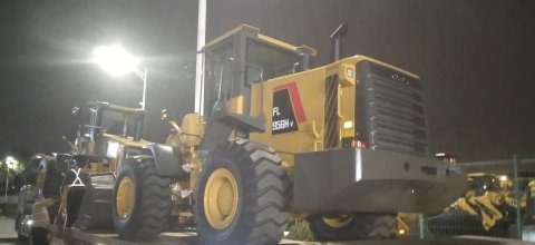 青島淳遠國際物流——專業風電設備、特種設備與壓路機運輸的可靠伙伴_青島港到喀什口岸推土機運輸_青島港到喀什口岸平地機運輸