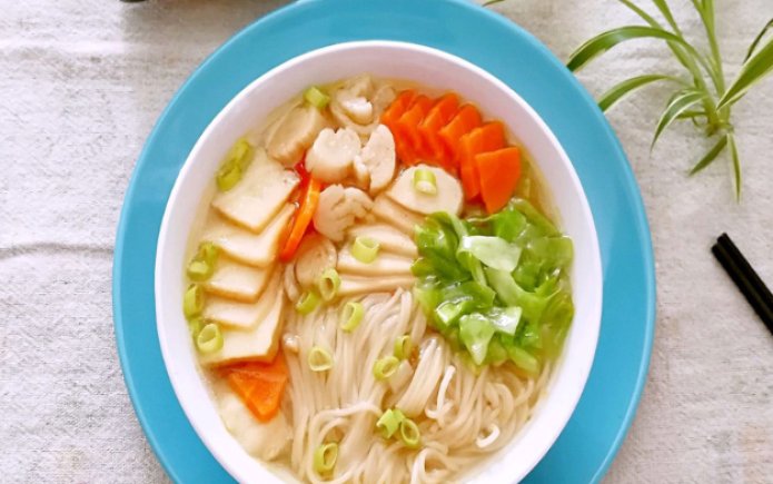 品品好美食分享之品品好豉油湯面條