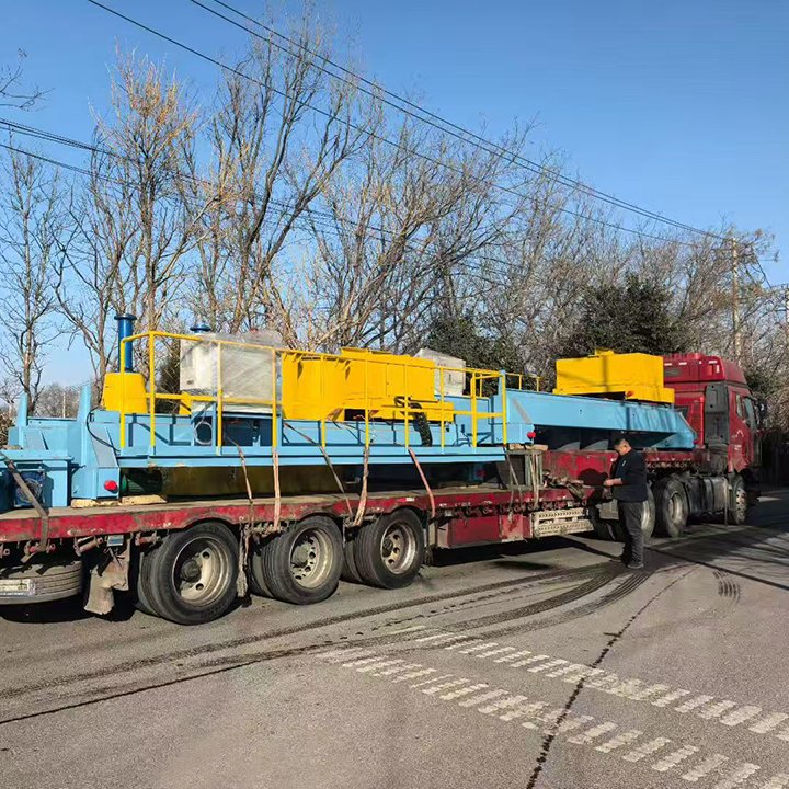 一天五车货，第一车产品浇铸手，发往浙江永康。