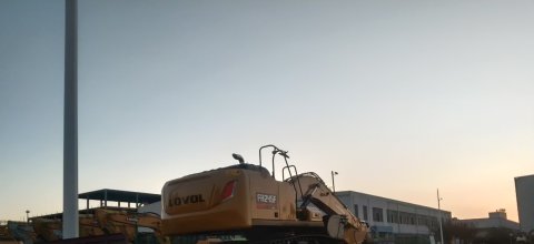 中亚跨境工程机械智能运输体系构建——青岛淳远国际物流的专业化解决方案_青岛物流公司联系方式_青岛货代公司哪家好_青岛出口报关公司排名