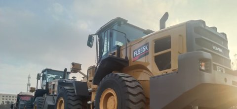 智能跨境物流驱动一带一路：青岛淳远领航中亚工程机械运输新生态_青岛大件运输公司哪家好_青岛大件设备运输公司哪家好_青岛机械设备运输公司哪家好