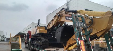 青岛淳远国际物流：专业青岛特种设备运输解决方案，专注压路机与挖掘机运输_青岛特种设备运输_青岛压路机运输_青岛挖掘机运输