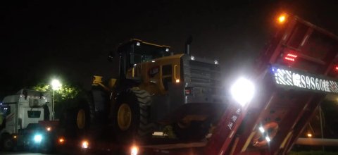 青岛框架箱运输与喀拉苏口岸出境乌兹别克斯坦的智慧物流解决方案_青岛框架箱运输_喀拉苏口岸出境乌兹别克斯坦