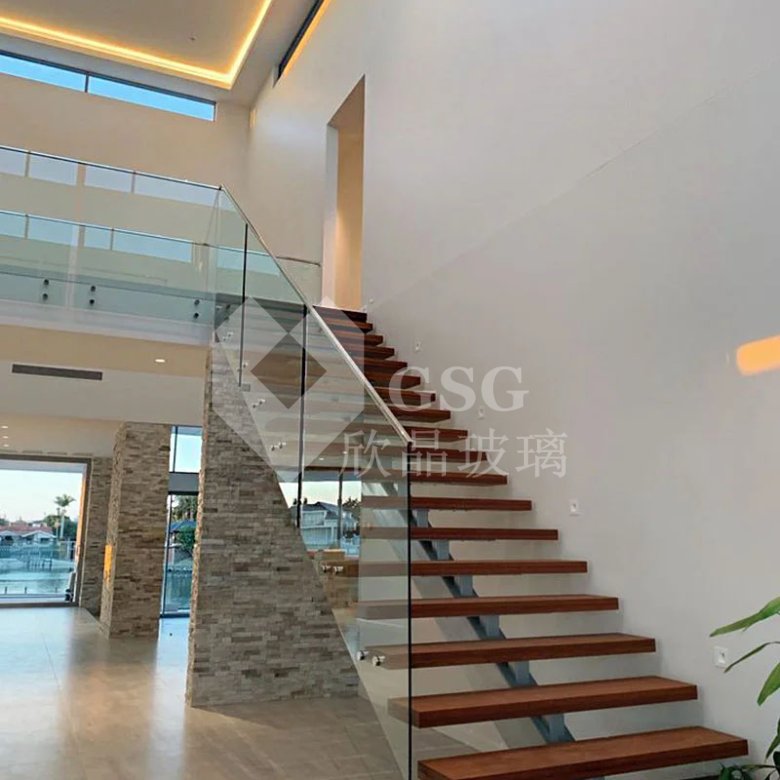 楼梯用钢化玻璃