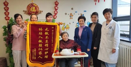 三公里的远方，心安即是家｜福山老年公寓，照亮失智老人的遗忘时光