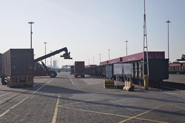 青岛口岸海铁联运场景无人机应用案例