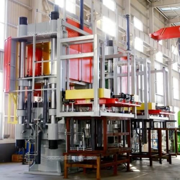 实心轮胎硫化机