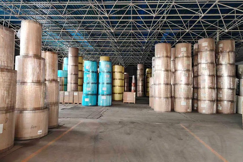 -3_0000_99e08063790799e4a2257aa31abbc074