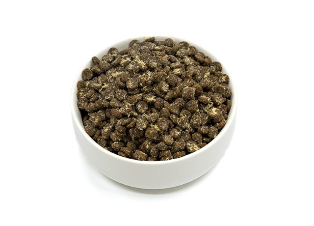 puffed food with meat topping