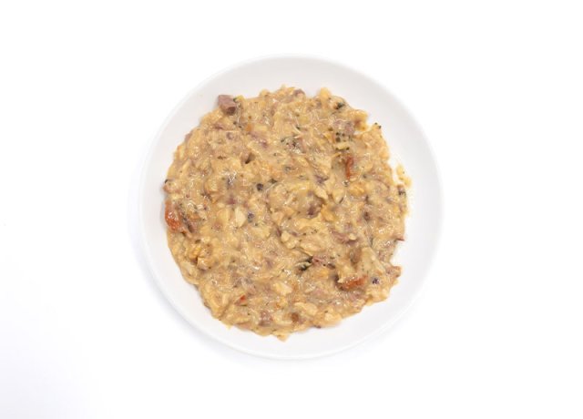 Moist quail wet food for pets