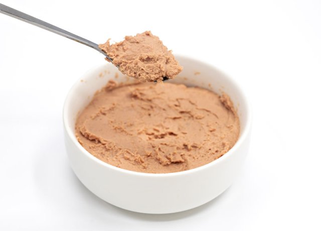 Healthy protein blend pet canned food