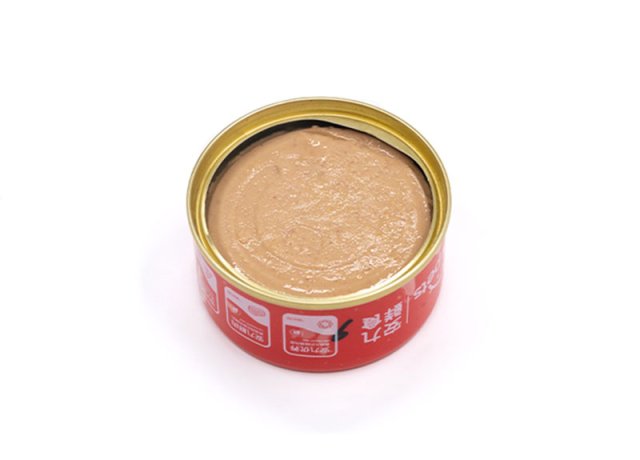 Premium beef formula pet food can