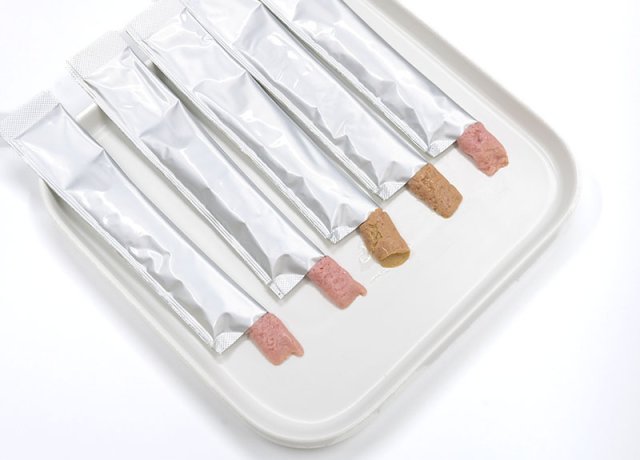 Fine paste cat food with micro-tooth grinding