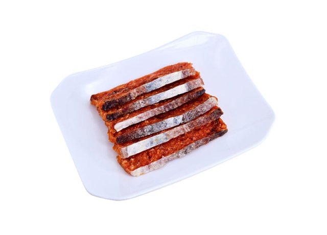 Omega-rich salmon treat for dogs