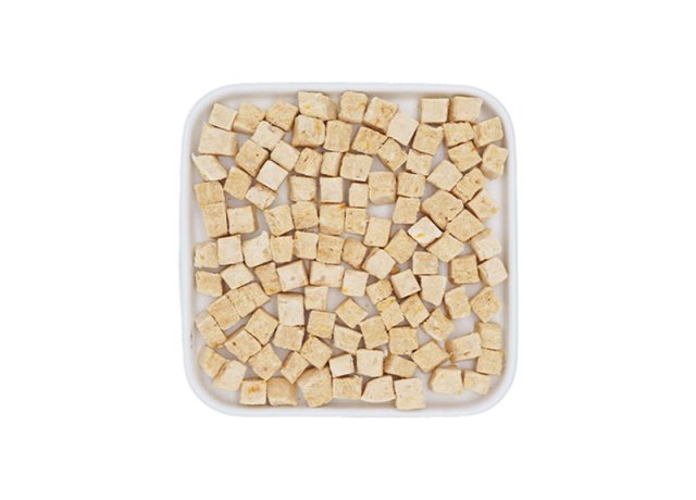 Freeze-dried chicken apple carrot pet treats with SGS quality control