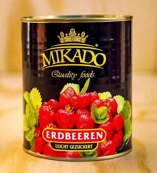 strawberry in syrup ready for catering and restaurant use