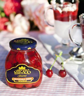 red maraschino cherries in syrup