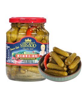 sweet and sour pickled gherkins