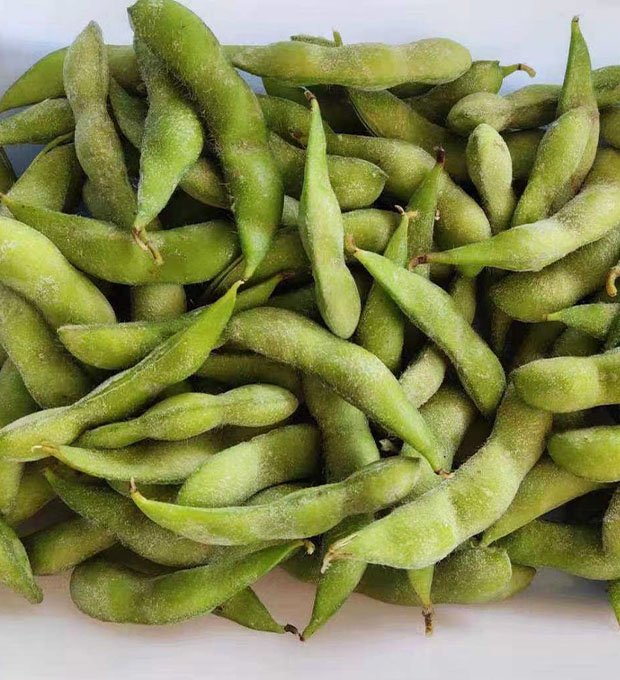 Frozen edamame pods