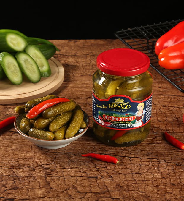 crisp spicy cucumber slices