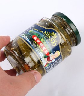 german style pickle for burger