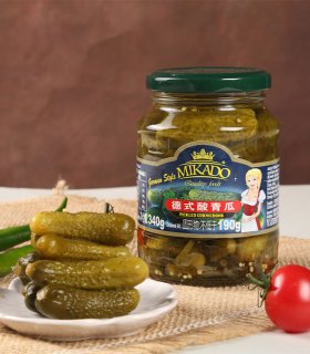 dill flavored pickled cucumber