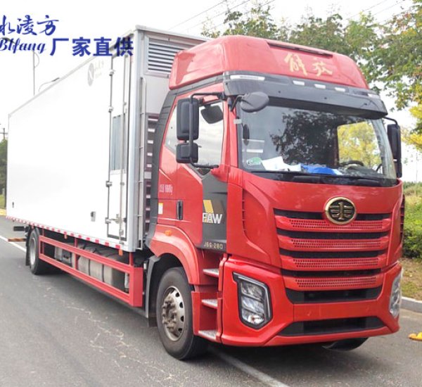 封闭恒温鸡苗车7.6米 冰凌方牌雏禽运输车QYK5180XCQ-2A