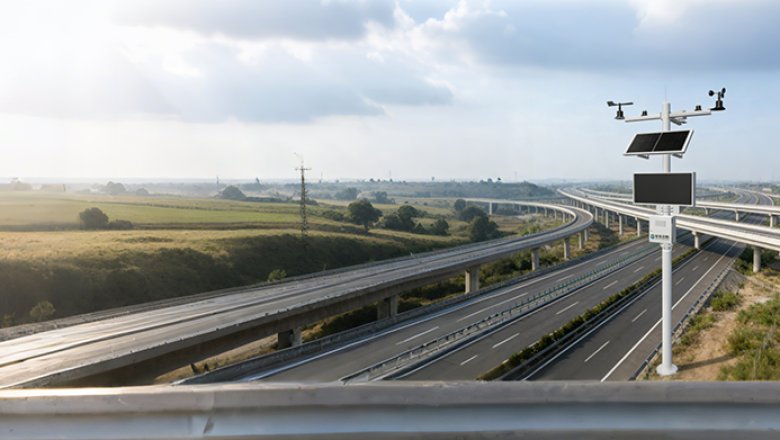 智测云联多要素超声波气象站落地高速公路